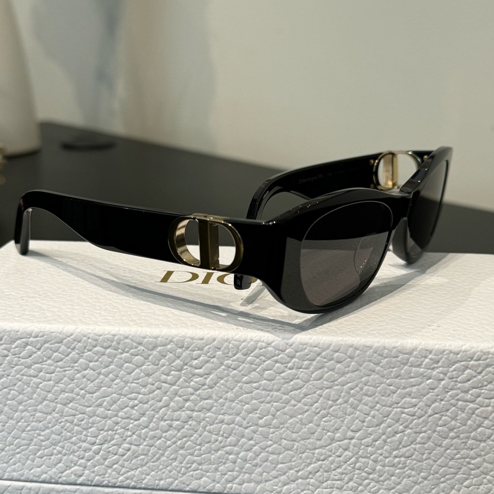 Christian Dior 30Montaigne Sunglasses in Excellent Condition